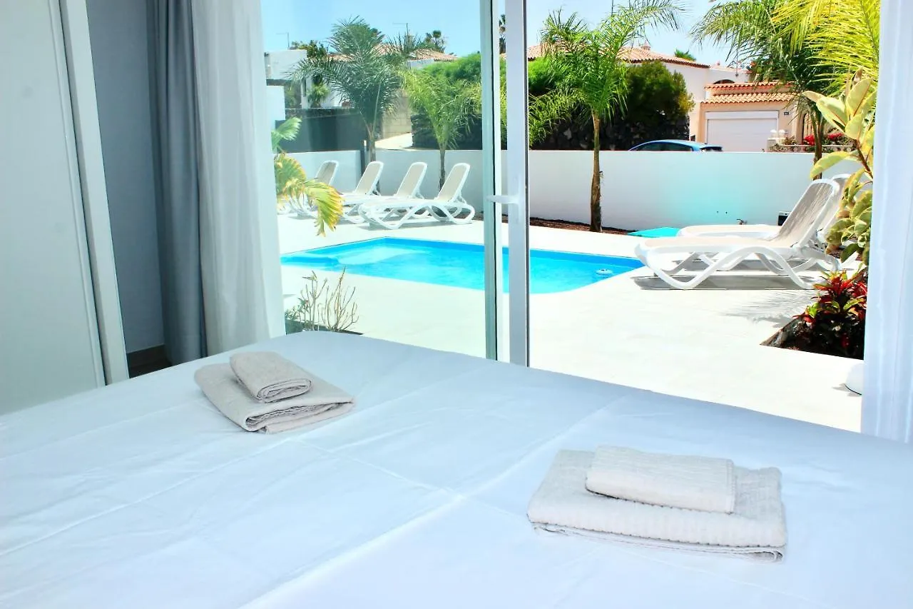 Vila Amalie - 3Bdr+3 Bath In Amarilla Golf 산미겔데아보나